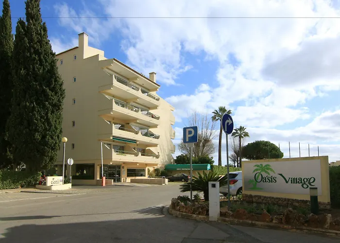 Parque Mourabel, Oásis Village&Pé do Lago